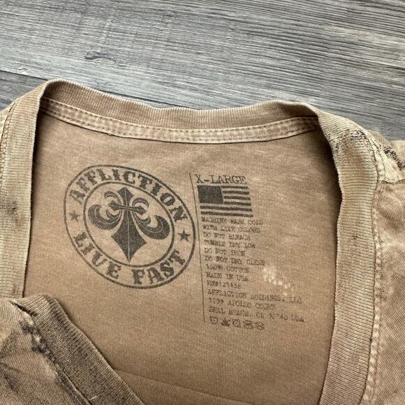 Affliction Tan Black Mens XL Wings Coat of Arms Mallgoth Tattoo T-Shirt CyberY2K - Picture 4 of 8